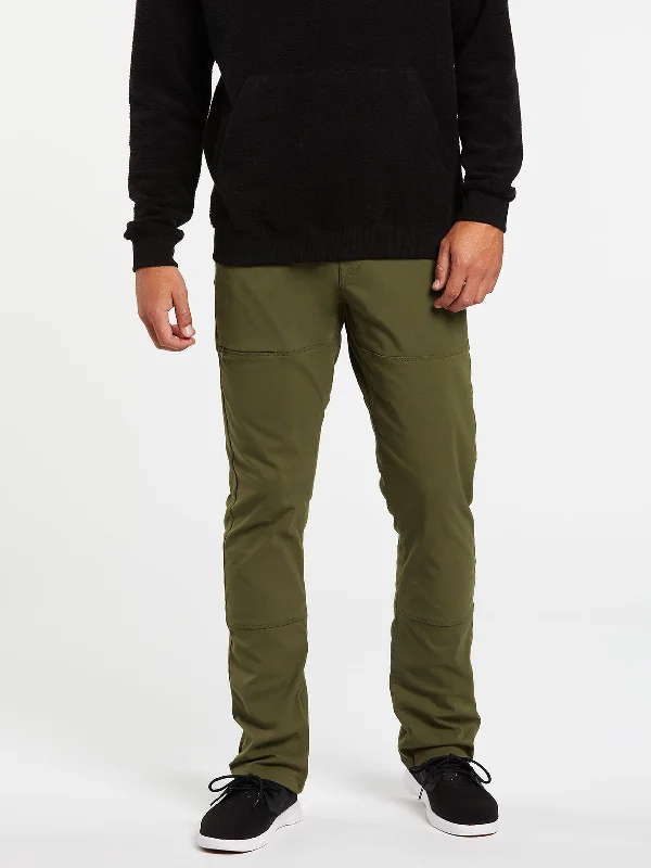 Weatherproof rust-resistant stakes-Volcom Trail Master Pant - Military Green