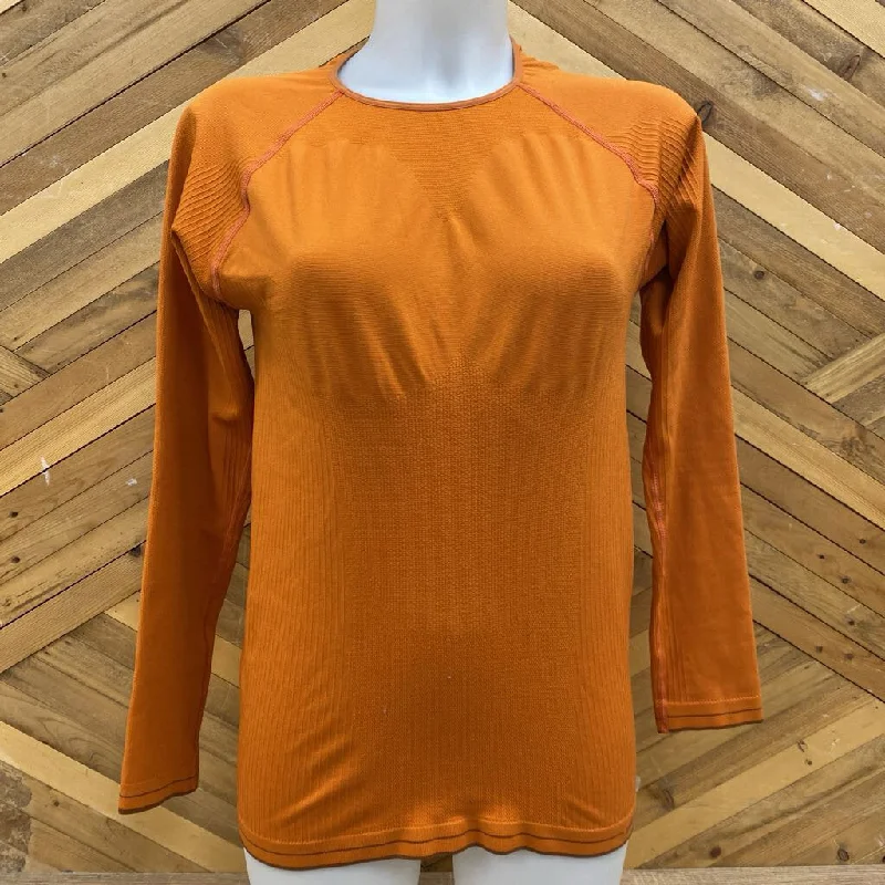 Peel-and-stick trail markers-Patagonia - Capaline Women's L/S Shirt - MSRP$80: Orange-women-MD